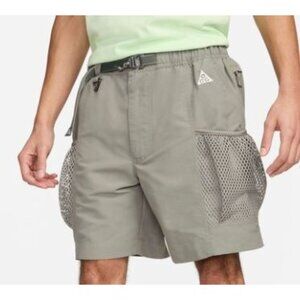 Nike ACG 'Snowgrass' men's Cargo Shorts Size XL DV9405-053 Dark Stucco/Summit Wt